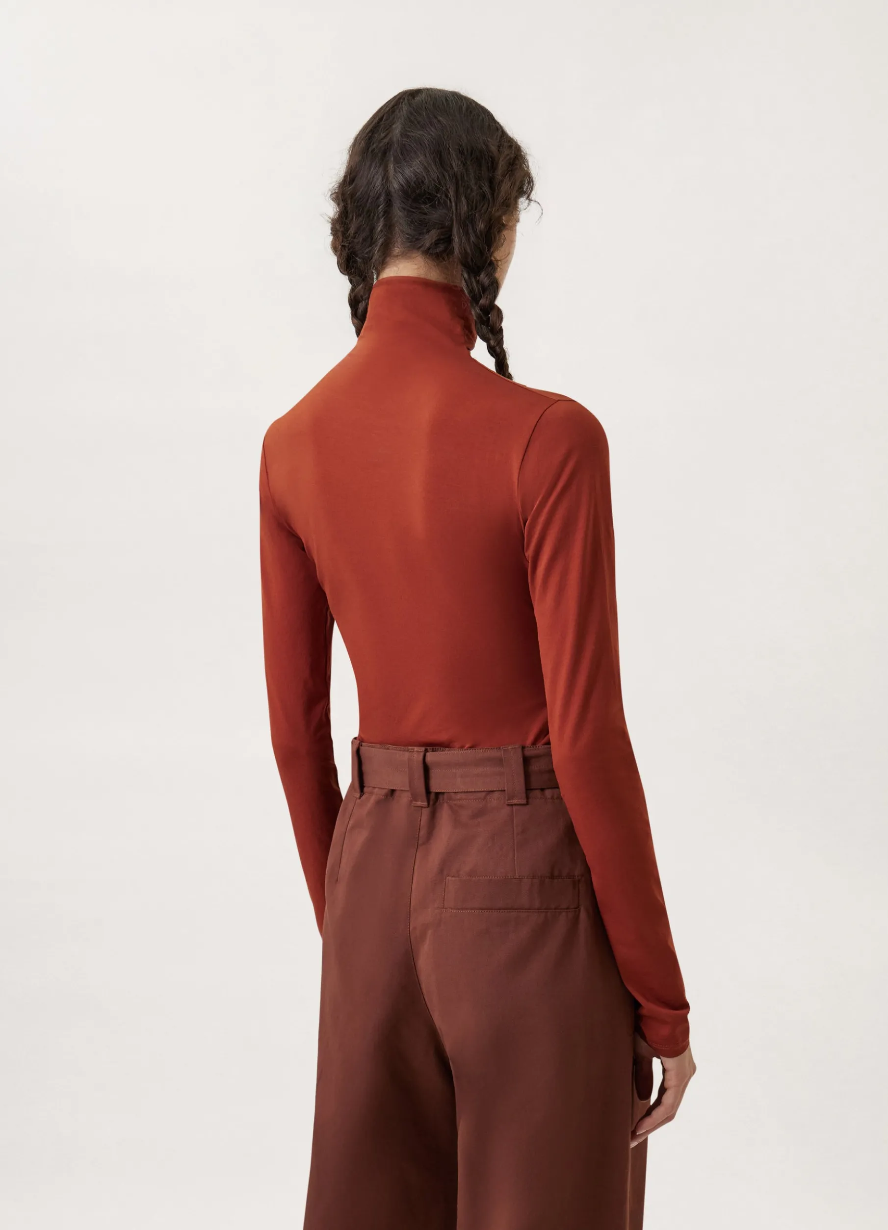 Twisted Second Skin High Neck