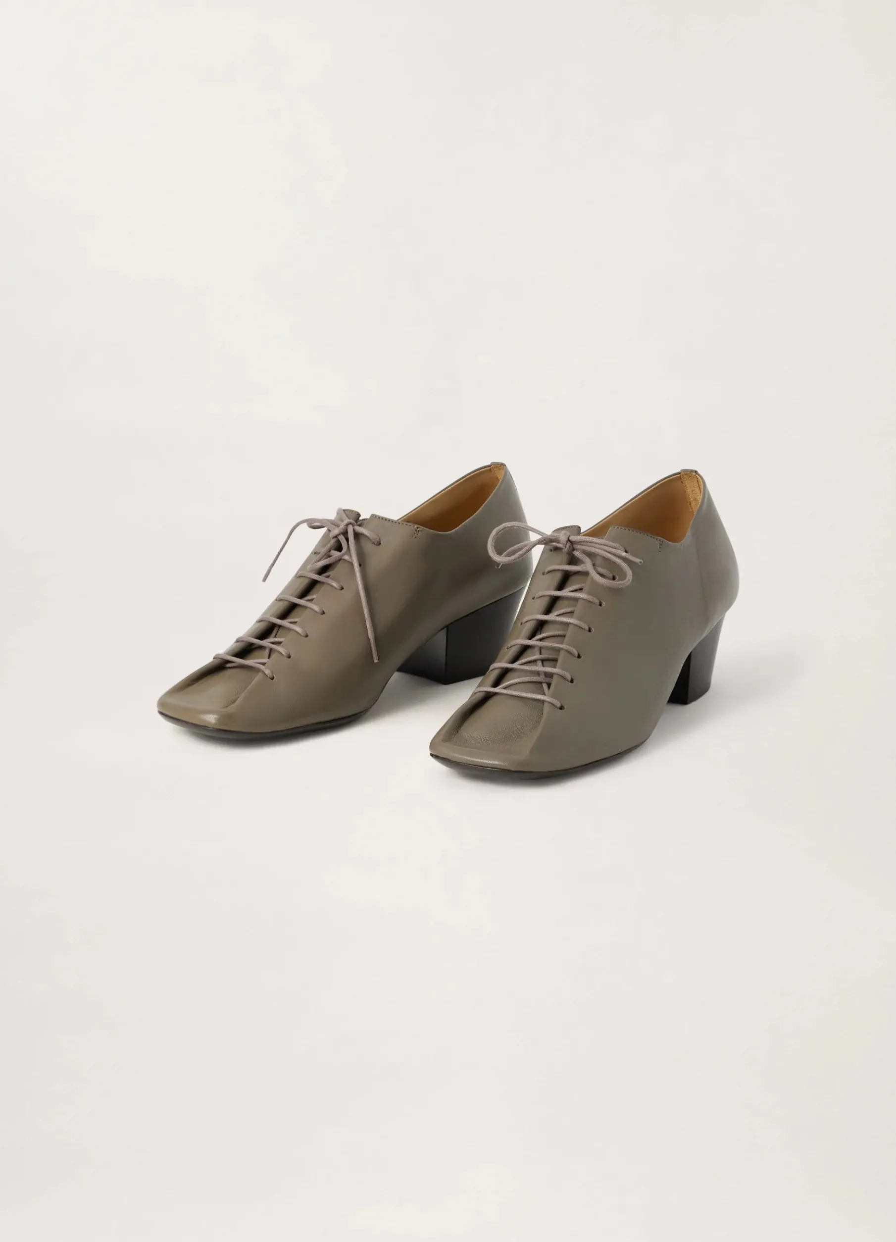 Heeled Derbies