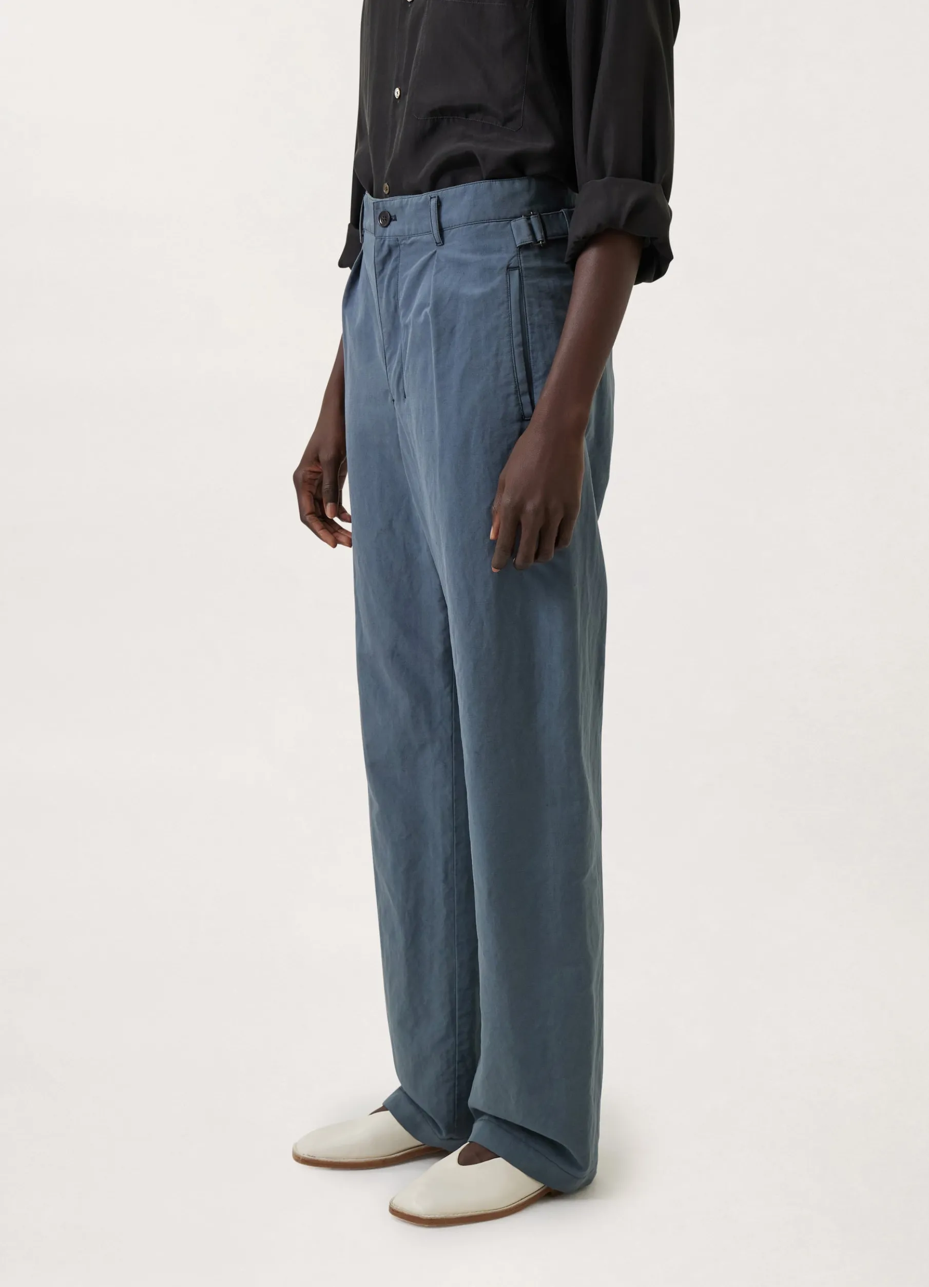 Pleated Straight Pants